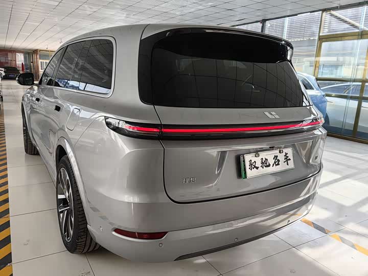 Фото 18 - LiXiang L9