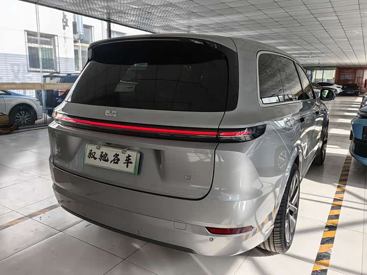 Фото 19 - LiXiang L9