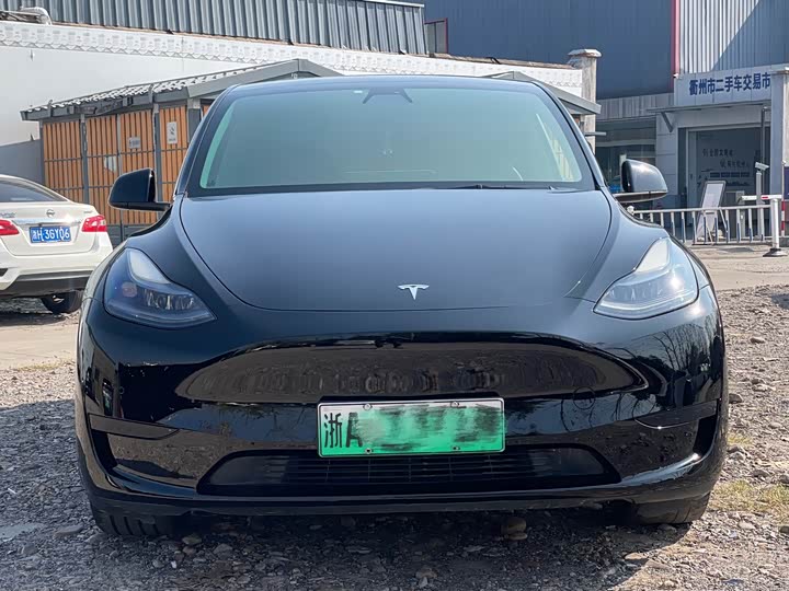 Фото 2 - Tesla Model Y