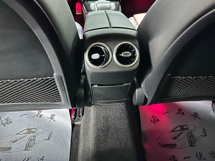 Фото 21 - Mercedes-Benz A-Class AMG