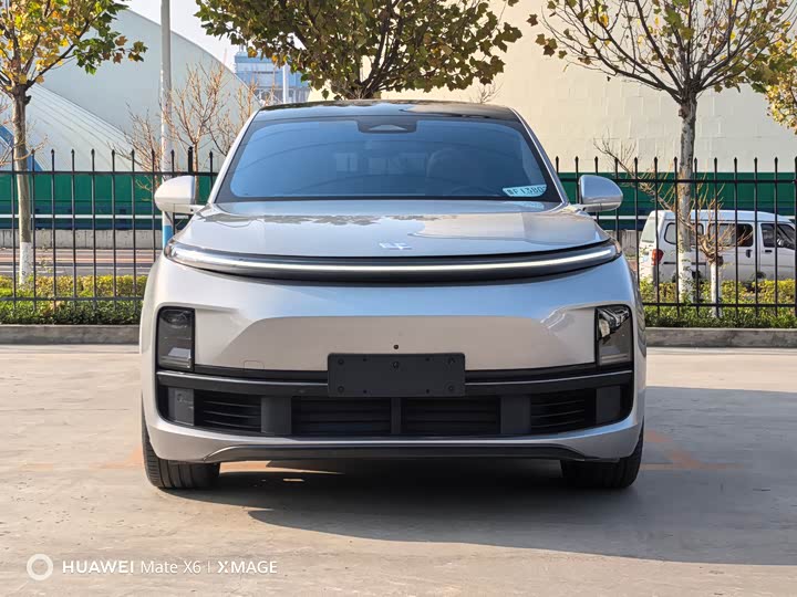 Фото 2 - LiXiang L8