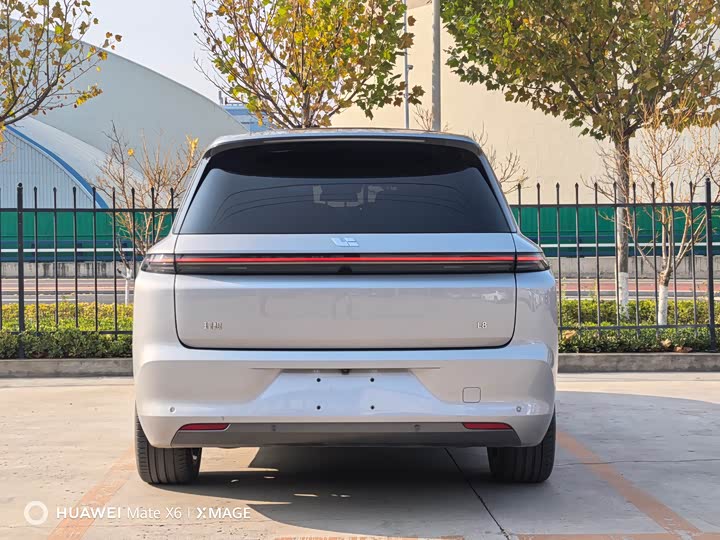 Фото 9 - LiXiang L8