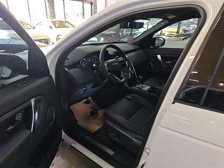 Фото 16 - Land Rover Discovery Sport