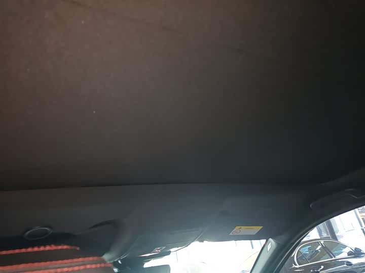 Фото 18 - Land Rover Discovery Sport