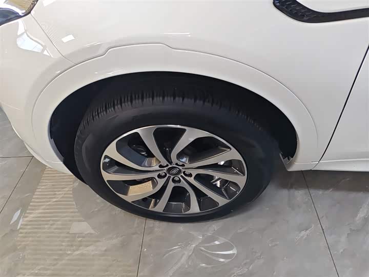 Фото 23 - Land Rover Discovery Sport