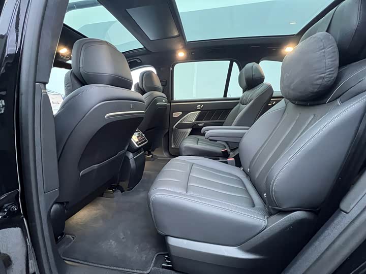 Фото 14 - Nio Onvo L90