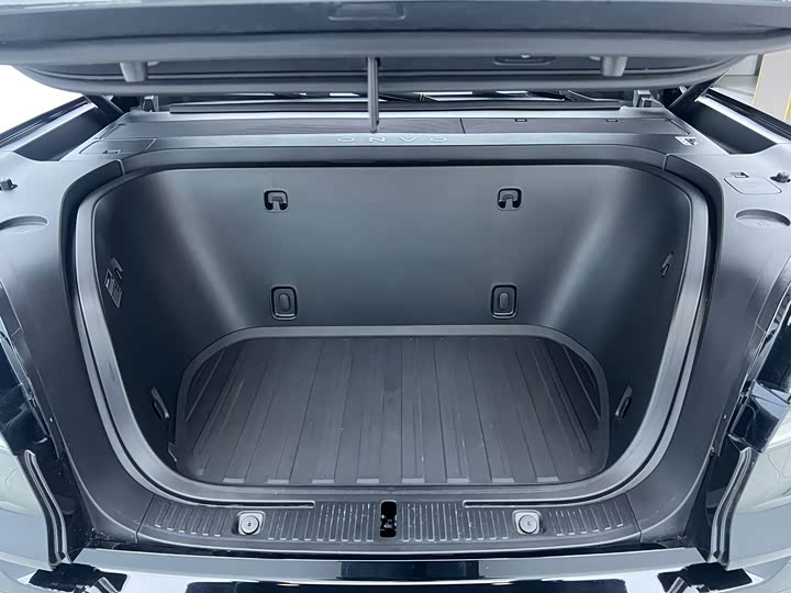 Фото 32 - Nio Onvo L90