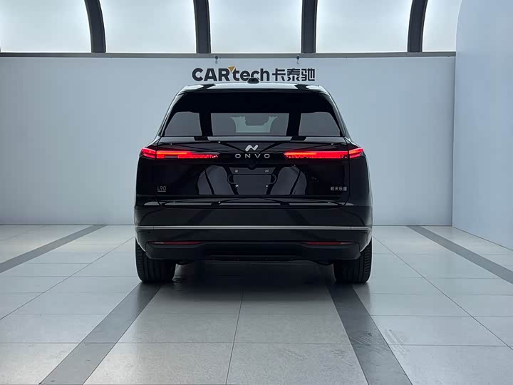 Фото 4 - Nio Onvo L90