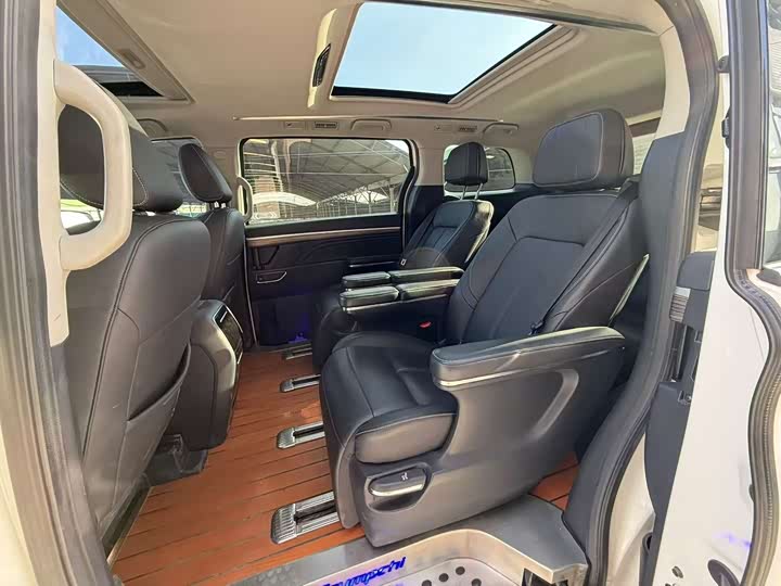 Фото 9 - GAC Trumpchi M8