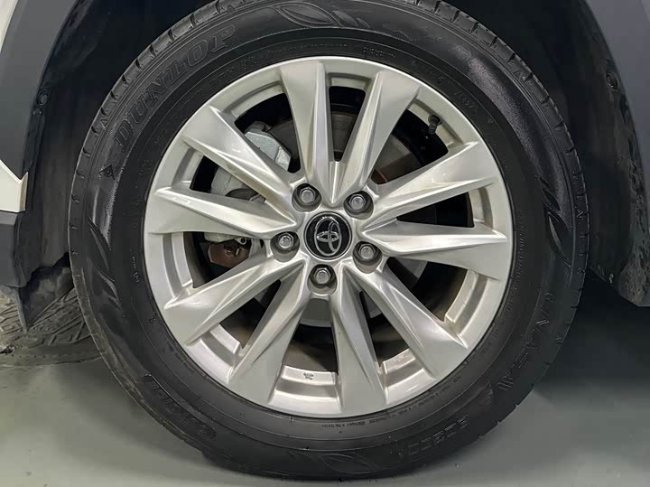 Фото 10 - Toyota Corolla Cross