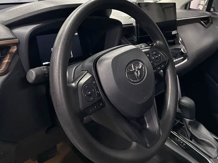 Фото 13 - Toyota Corolla Cross