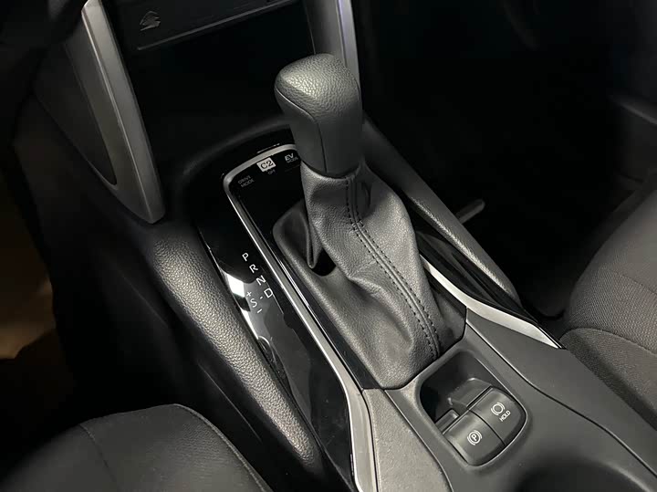 Фото 15 - Toyota Corolla Cross