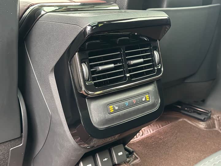 Фото 21 - Land Rover Range Rover Evoque L