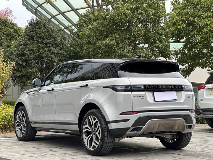 Фото 6 - Land Rover Range Rover Evoque L