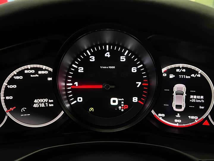 Фото 4 - Porsche Panamera