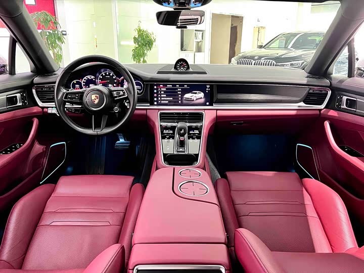 Фото 8 - Porsche Panamera