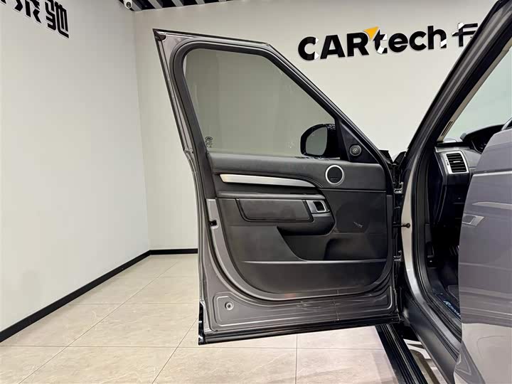 Фото 15 - Land Rover Discovery