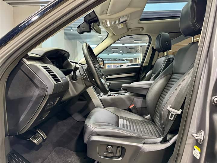 Фото 16 - Land Rover Discovery