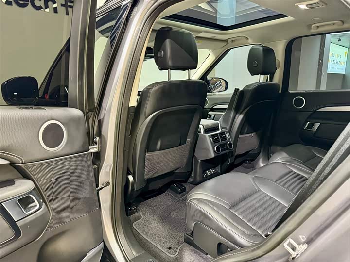 Фото 25 - Land Rover Discovery