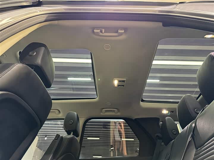 Фото 26 - Land Rover Discovery