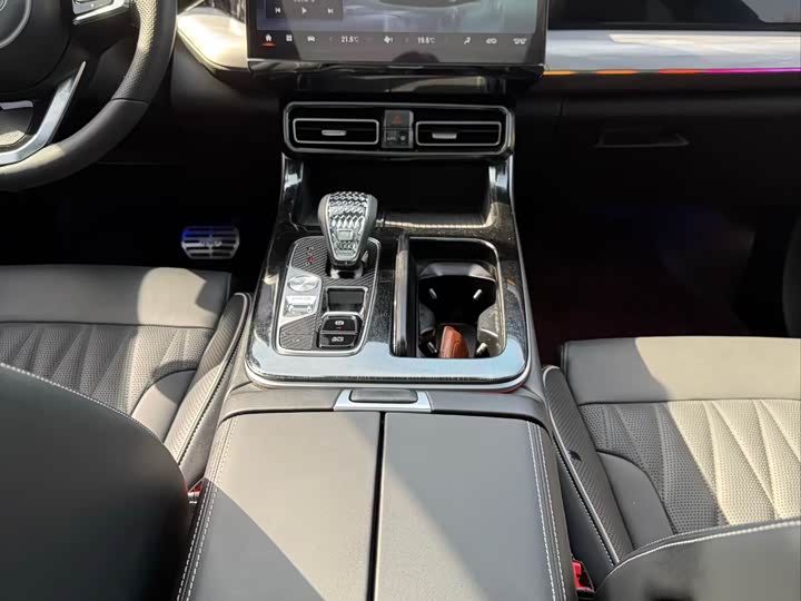 Фото 14 - GAC Trumpchi GS8