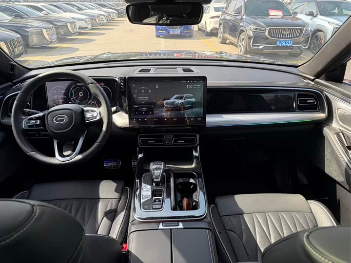 Фото 15 - GAC Trumpchi GS8