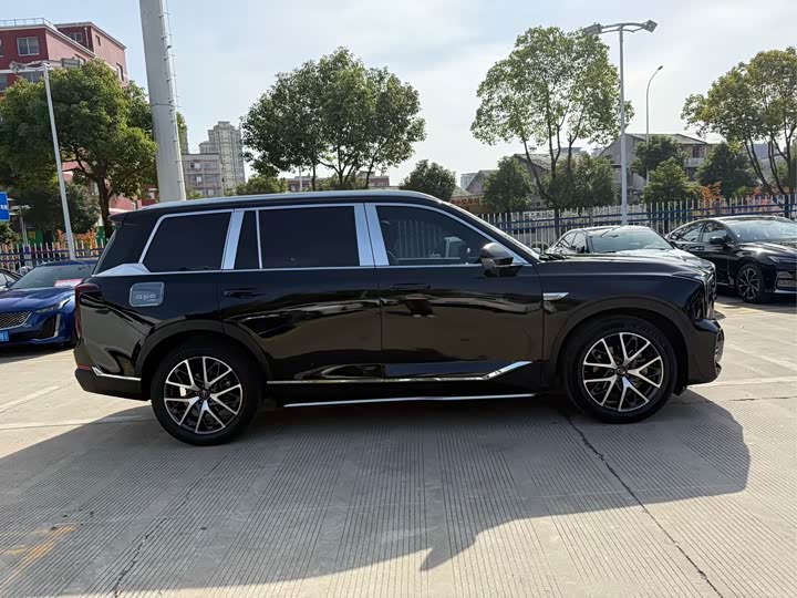 Фото 4 - GAC Trumpchi GS8