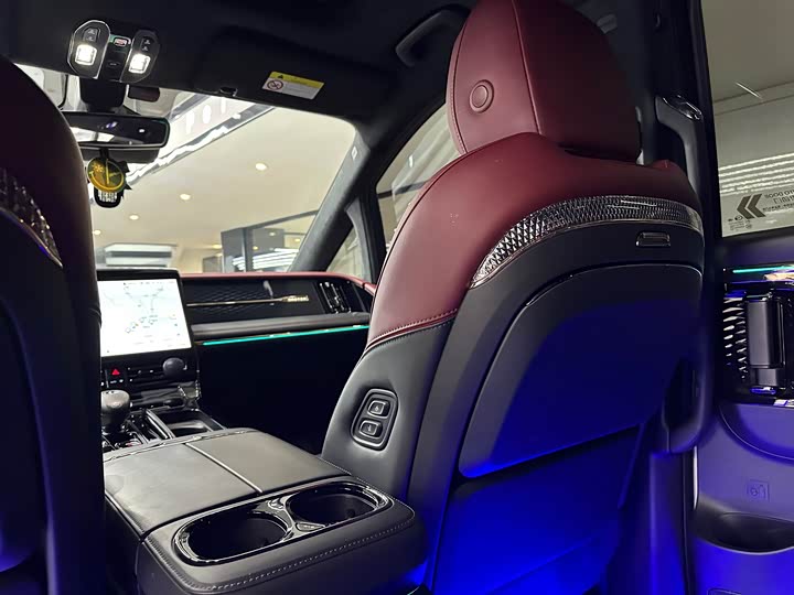 Фото 12 - GAC Trumpchi M8