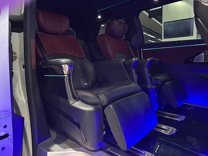 Фото 14 - GAC Trumpchi M8