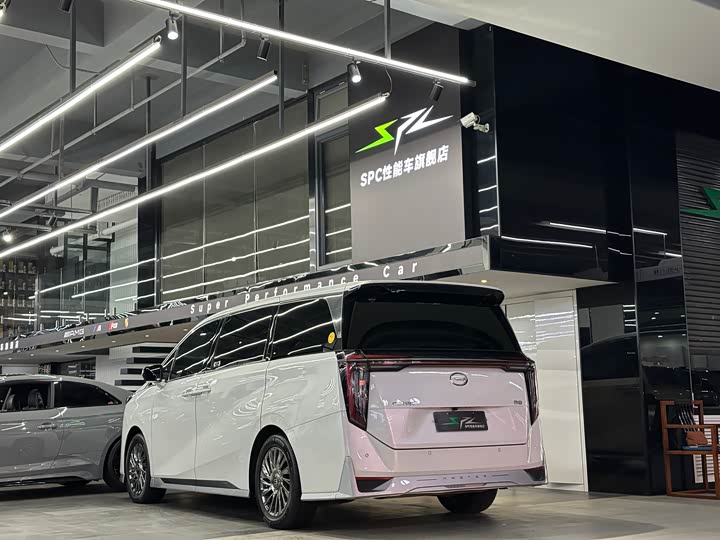 Фото 18 - GAC Trumpchi M8