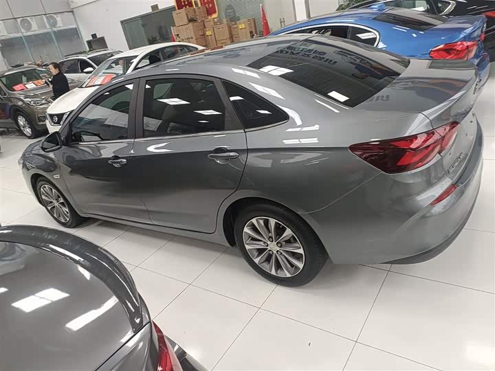 Фото 5 - Chevrolet Monza