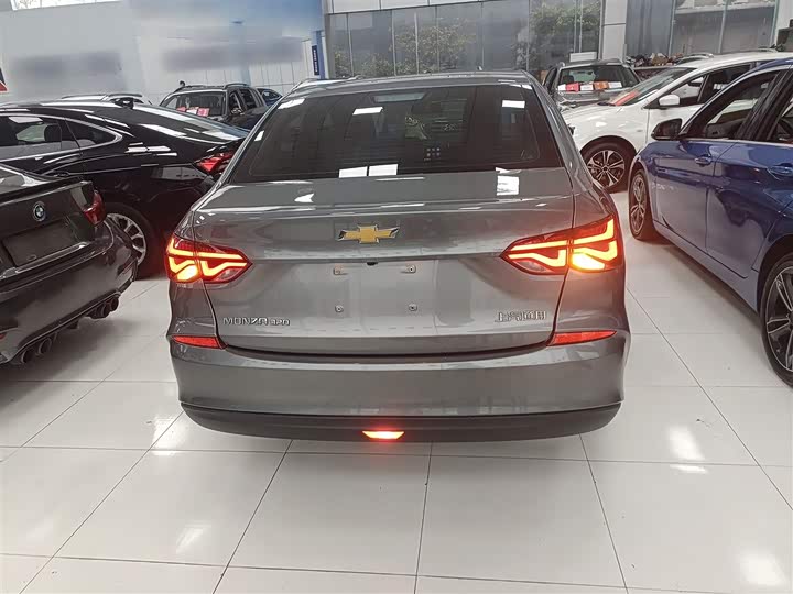 Фото 6 - Chevrolet Monza