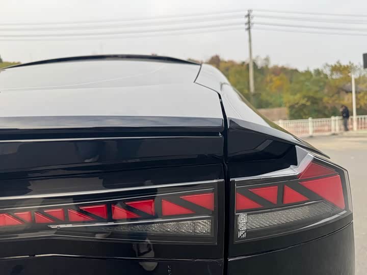 Фото 6 - Changan UNI-V