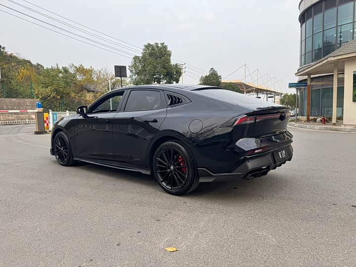 Фото 8 - Changan UNI-V