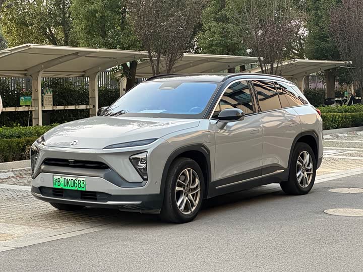 Фото 1 - Nio ES6