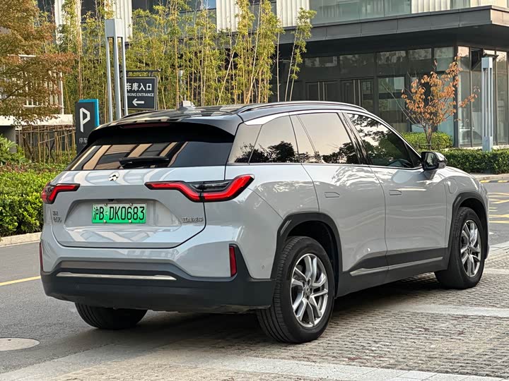 Фото 4 - Nio ES6