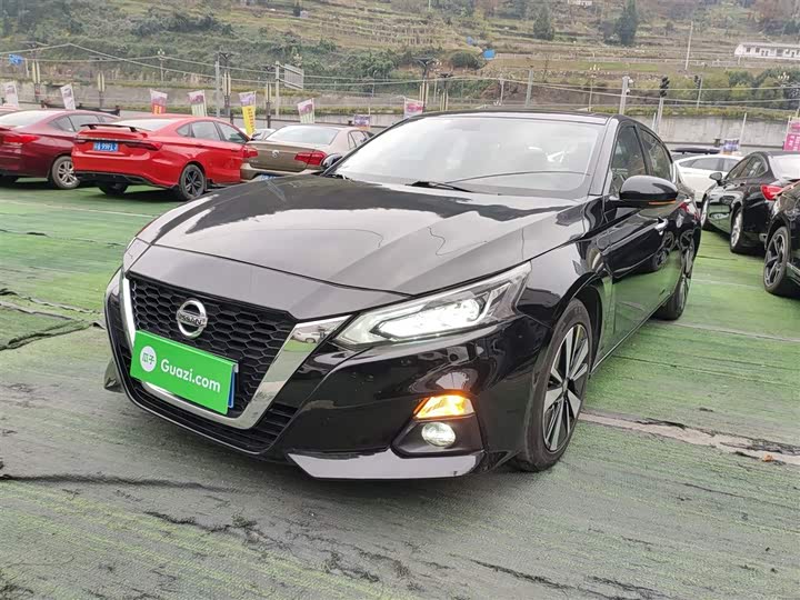 Фото 1 - Nissan Teana