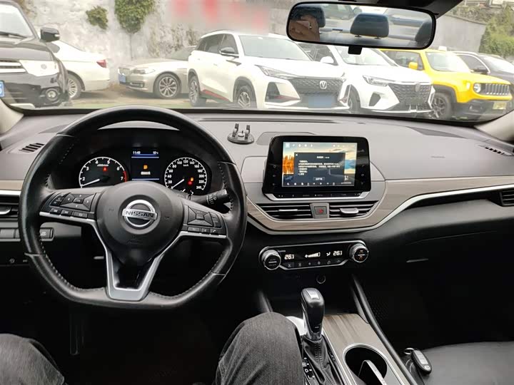 Фото 10 - Nissan Teana