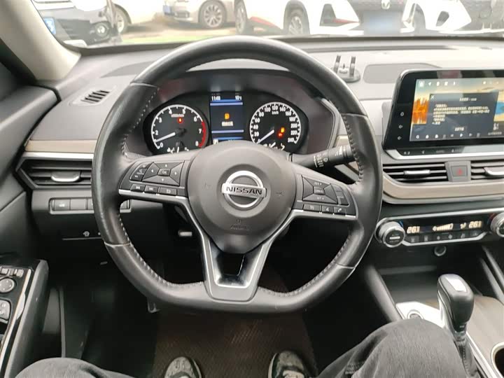 Фото 11 - Nissan Teana