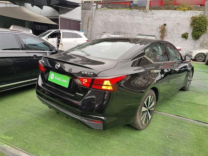 Фото 7 - Nissan Teana