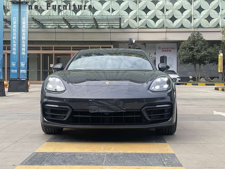 Фото 3 - Porsche Panamera