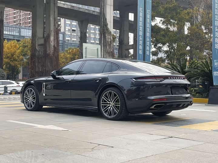 Фото 6 - Porsche Panamera