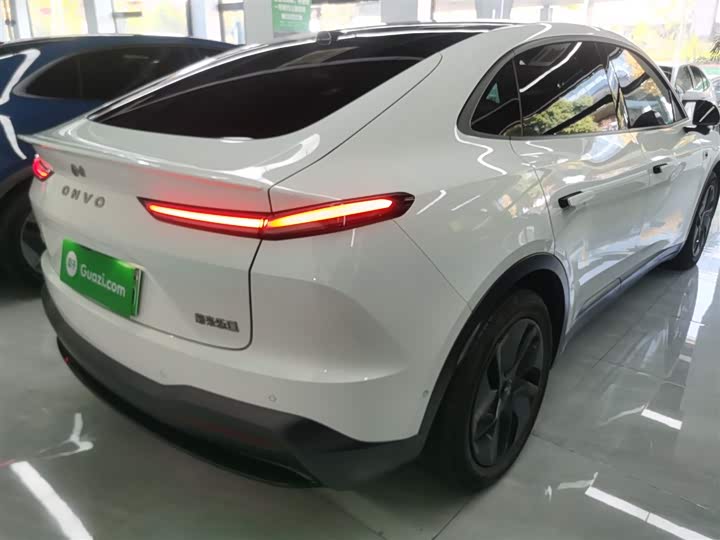 Фото 7 - Nio Onvo L60