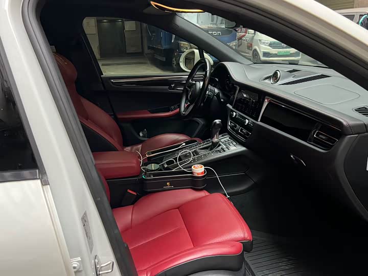 Фото 5 - Porsche Macan