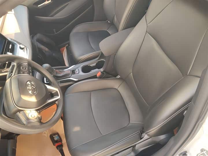 Фото 15 - Toyota Corolla