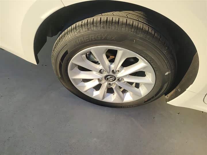 Фото 26 - Toyota Corolla