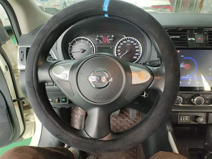 Фото 11 - Nissan Sylphy