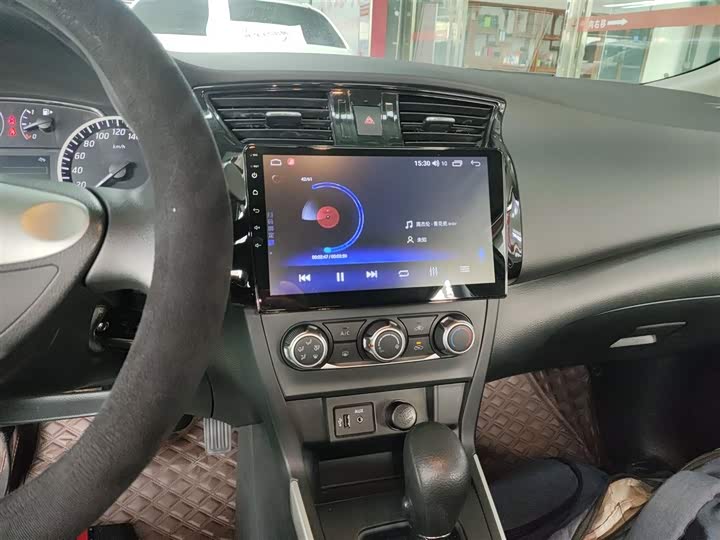 Фото 13 - Nissan Sylphy