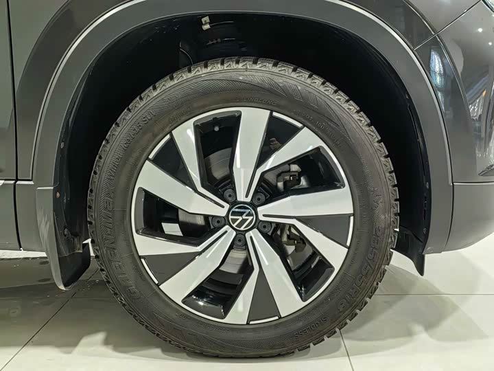 Фото 10 - Volkswagen Tayron