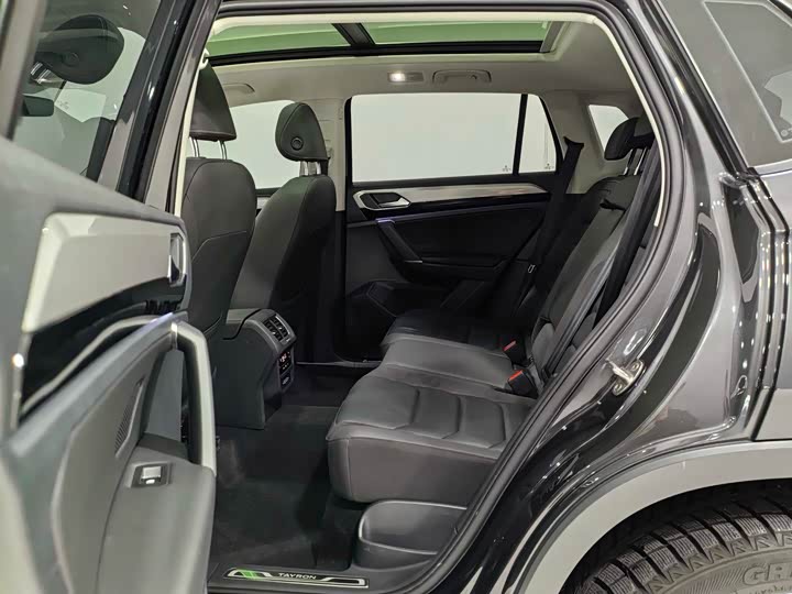 Фото 12 - Volkswagen Tayron